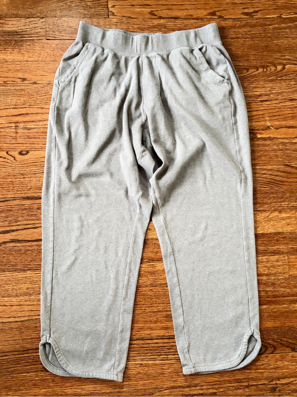 Pact organic airplane tulip hem pants women's size large dark taupe heather